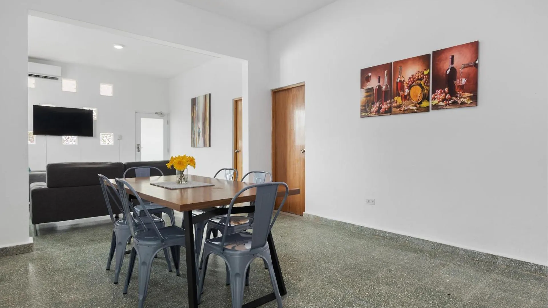 Apartment Beach House With Nice Pool Free Parking San Juan Puerto Rico